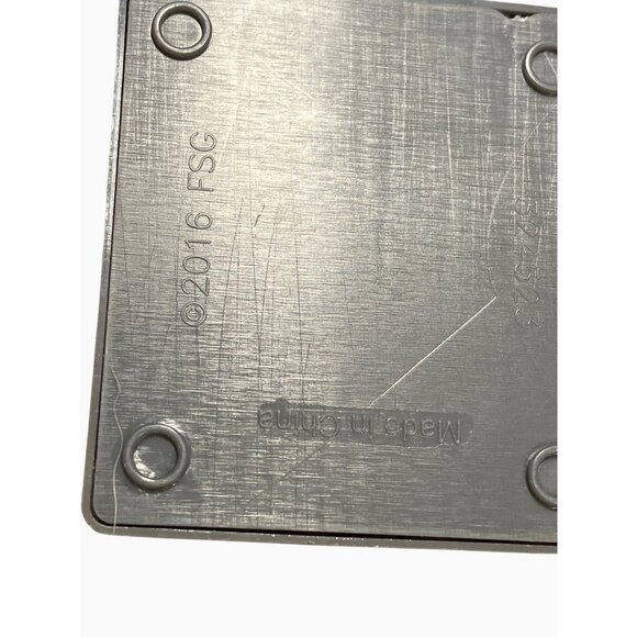 Halloween Solar-Powered Bobbleheads Set - Skeleton & Tombstone Design - Picture 9 of 10